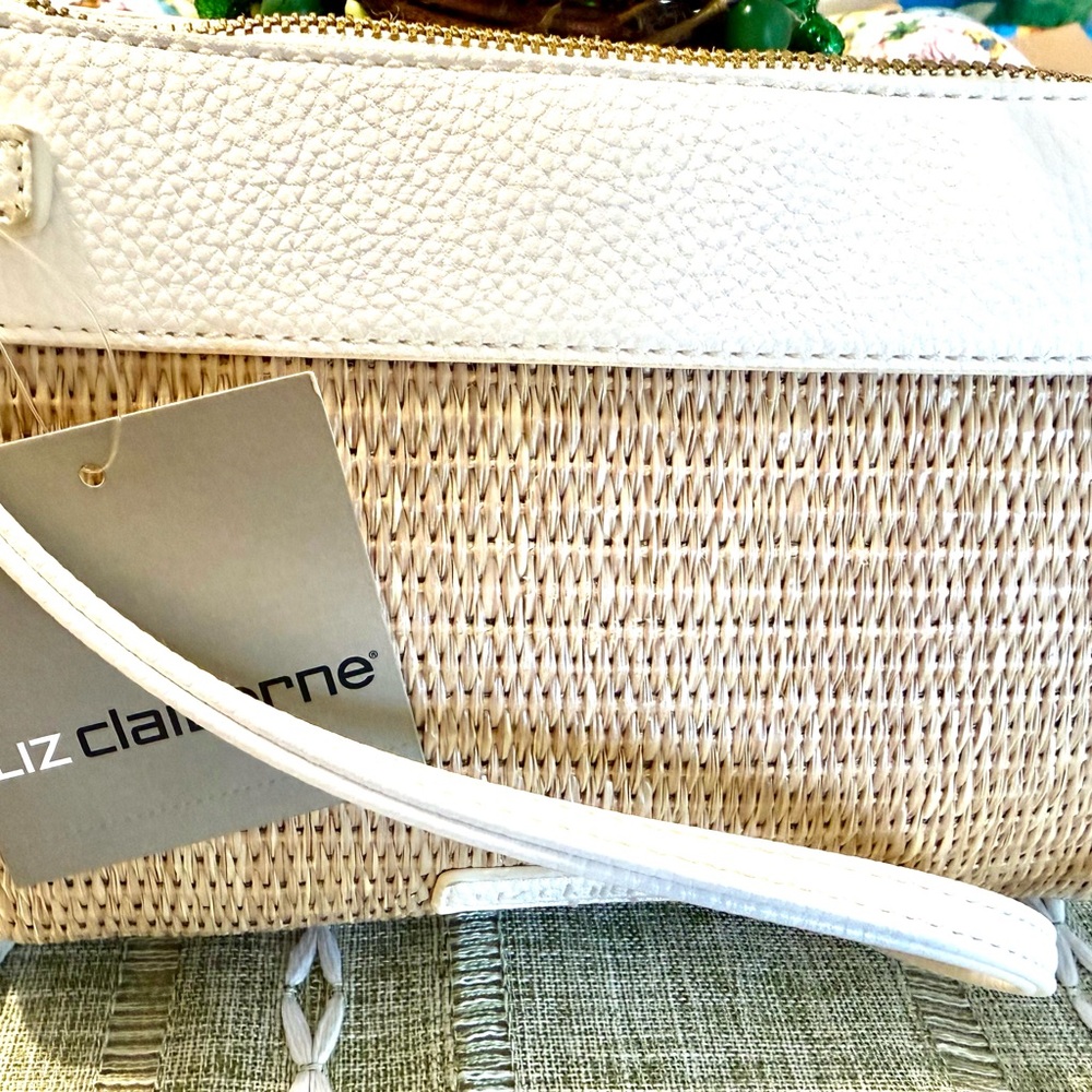 Liz Claiborne Woven Crossbody Bag - Picture 2 of 6